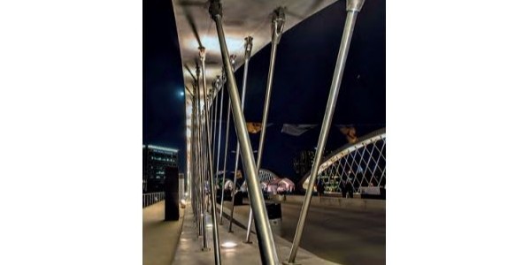 不銹鋼2205系網(wǎng)狀拱橋